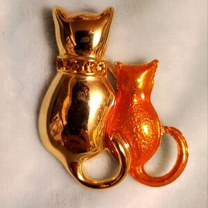 Gold-Tone and Gold-Tone and Orange Tabby Cats Brooch Pin